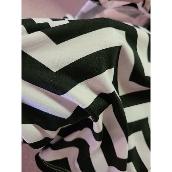 Women's size m/L stretchy Chevron high low dress sleeveless v-neck black white - Picture 11 of 13